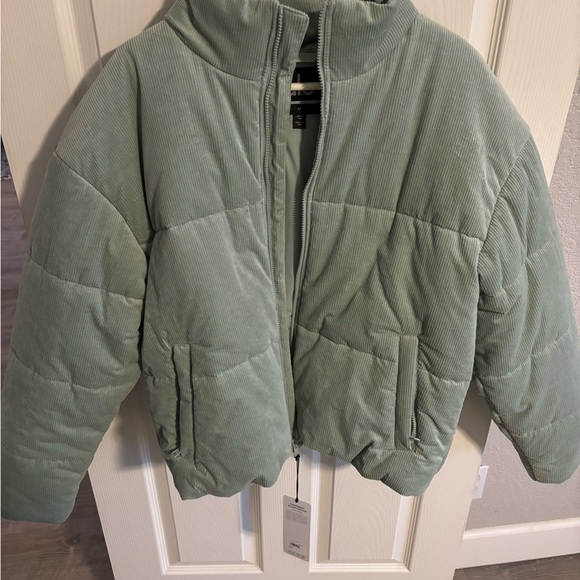 ALO Yoga Corduroy Stage Puffer - Picture 5 of 8